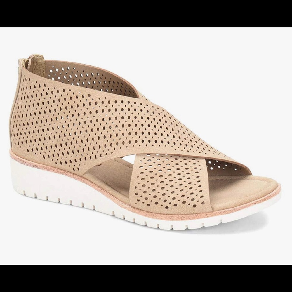 Eurosoft Clelia Natural- Brand new, Size 11